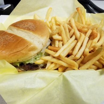 Rockin Diner Rollin - Royale with cheese - Empanadas Near Me Rockin Diner Rollin - Royale with cheese - Empanadas Near Me