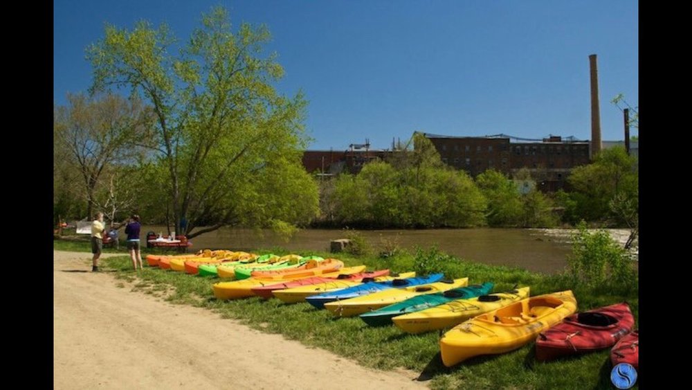 Haw River Canoe & Kayak Logo