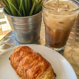 Pain Au Chocolat