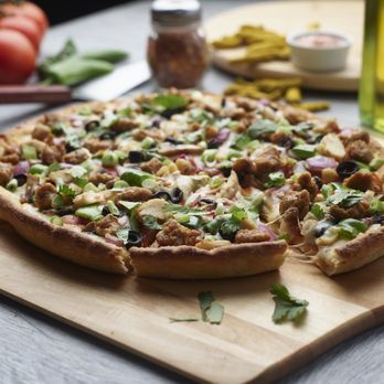 Pizza Twist - Pizza Near Me - Selma, California