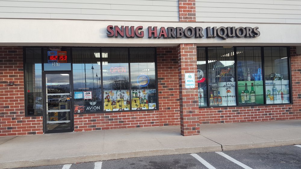 SNUG HARBOR LIQUORS Updated August 2024 367 Merrick Rd, Amityville