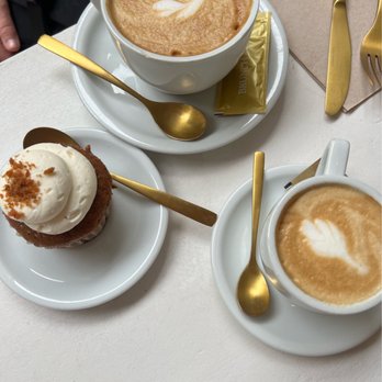 Brunch & Cake - Breakfast & Brunch Near Me - Barcelona, B Brunch & Cake - Breakfast & Brunch Near Me - Barcelona, B
