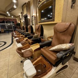 Oscar Nails Day Spa