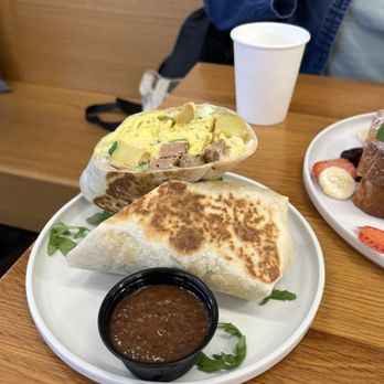 Everyday Eatery - Breakfast Burrito - Cafes Near Me - Irvine, California