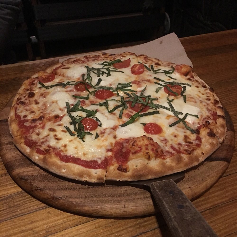 Simone's Bar - Margarita pizza - Lounges Near Me - Chicago, Illinois Simone's Bar - Margarita pizza - Lounges Near Me - Chicago, Illinois
