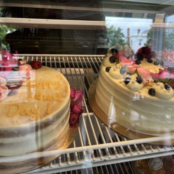 Sunflour Baking Company - Cakes to go - Cafes Near Me - Charlotte, North Carolina Sunflour Baking Company - Cakes to go - Cafes Near Me - Charlotte, North Carolina