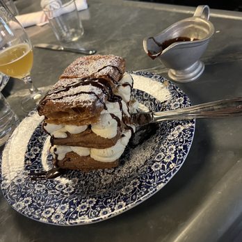 Au Cheval - Mille feuilles - Bars Near Me - Chicago, Illinois