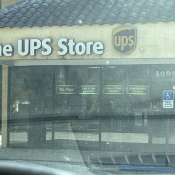 The UPS Store - Run down UPS store - Shipping Centers Near Me - Plant City, Florida The UPS Store - Run down UPS store - Shipping Centers Near Me - Plant City, Florida