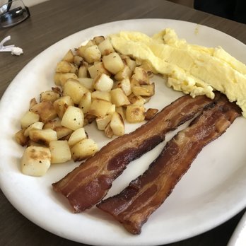 Hippo Cafe - Good Ole #1 - American Near Me - Hutto, Texas Hippo Cafe - Good Ole #1 - American Near Me - Hutto, Texas