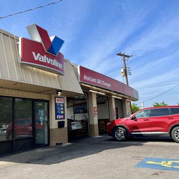 Valvoline Instant Oil Change - Oil Change Stations Near Me - Austin, Texas Valvoline Instant Oil Change - Oil Change Stations Near Me - Austin, Texas
