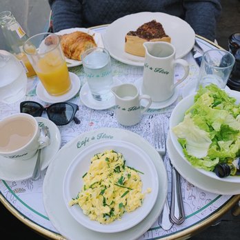 Café de Flore - Des ouefs brouillés des fines herbes, salade, quiche lorraine - Cafes Near Me - Paris, 75 Café de Flore - Des ouefs brouillés des fines herbes, salade, quiche lorraine - Cafes Near Me - Paris, 75