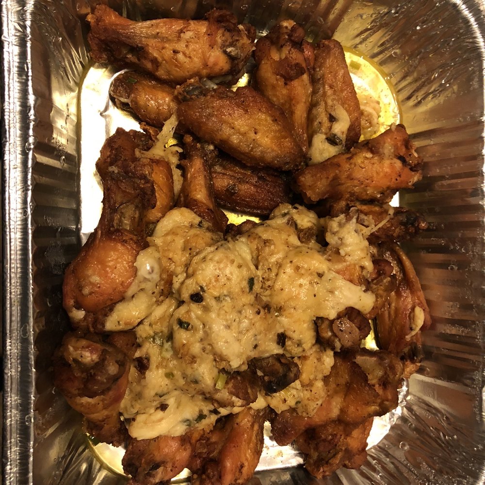 Tap & Barrel - Garlic Parmesan Wings - American Near Me - Wolcott, Connecticut