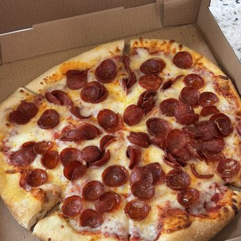 Husick’s By Forester - Pepperoni pizza - Beer Gardens Near Me - Clarksburg, California Husick’s By Forester - Pepperoni pizza - Beer Gardens Near Me - Clarksburg, California