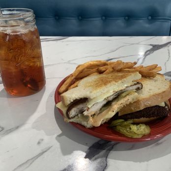Mandy's Breakfast House - Breakfast & Brunch Near Me - Sonora, California