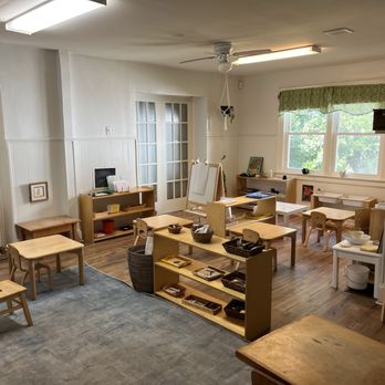 Grow Montessori School - Toddler classroom - Montessori Schools Near Me - Atlanta, Georgia Grow Montessori School - Toddler classroom - Montessori Schools Near Me - Atlanta, Georgia