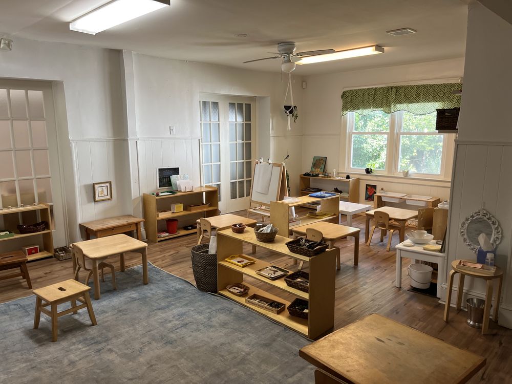 Grow Montessori School - childcare center in Atlanta, GA