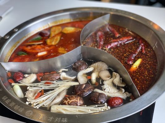 Liuyishou Hotpot by null