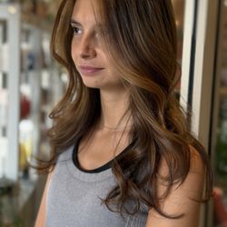 The SideDoor Salon