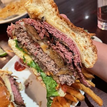 Carnegie Diner & Cafe - Pastrami burger - Breakfast & Brunch Near Me - Secaucus, New Jersey
