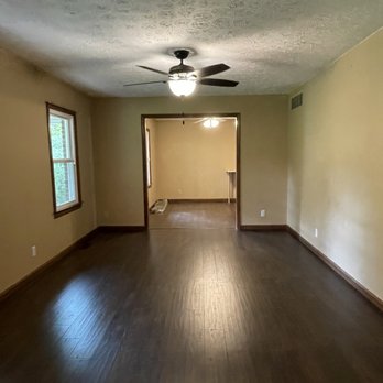 Lilys Allpro Cleaning - clean out / get ready for move in for realtor - Office Cleaning Near Me Lilys Allpro Cleaning - clean out / get ready for move in for realtor - Office Cleaning Near Me