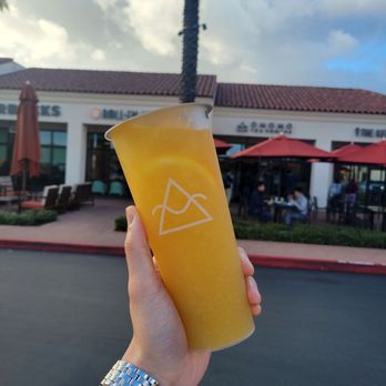 OMOMO Tea Shoppe - Orange Green Tea - Coffee & Tea Near Me - Irvine, California OMOMO Tea Shoppe - Orange Green Tea - Coffee & Tea Near Me - Irvine, California