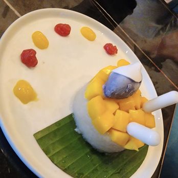 MaKiin - Mango sticky rice - Thai Near Me - Houston, Texas MaKiin - Mango sticky rice - Thai Near Me - Houston, Texas