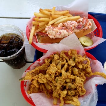 Bob's Clam Hut - Jumbo lobster roll and Fried Clams (bob's style) YUM - Seafood Near Me - Kittery, Maine Bob's Clam Hut - Jumbo lobster roll and Fried Clams (bob's style) YUM - Seafood Near Me - Kittery, Maine