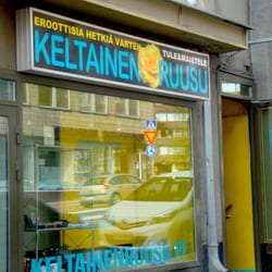 Keltainen Ruusu