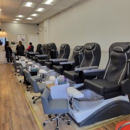 Pedicure chairs. Pedicure chairs.