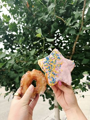 Donut Star by null