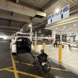 Roy Handi Transport - Pearl Ridge Dialysis