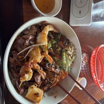 Kent Pho - vermicelli bowl - Vietnamese Near Me - Oregon City, Oregon Kent Pho - vermicelli bowl - Vietnamese Near Me - Oregon City, Oregon