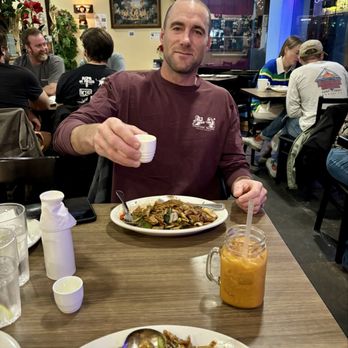 Thai Elephant Morro Bay - Drunken Noodles with Pork, Drunken Noodles with Chicken and Large Hot Sake - Thai Near Me - Morro Bay, California