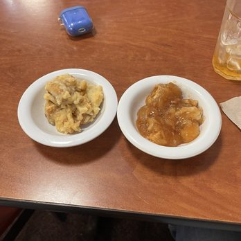 Golden Corral Buffet & Grill - Cinnamon roll pudding and apple cobbler - American Near Me - Waco, Texas Golden Corral Buffet & Grill - Cinnamon roll pudding and apple cobbler - American Near Me - Waco, Texas