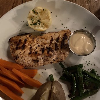 Vincent Hill Station Restaurant & Saloon - Salmon - Music Venues Near Me - Acton, California