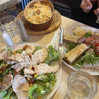 Bistro des Augustins - Salads and au gratin - Bistros Near Me - Paris, 75