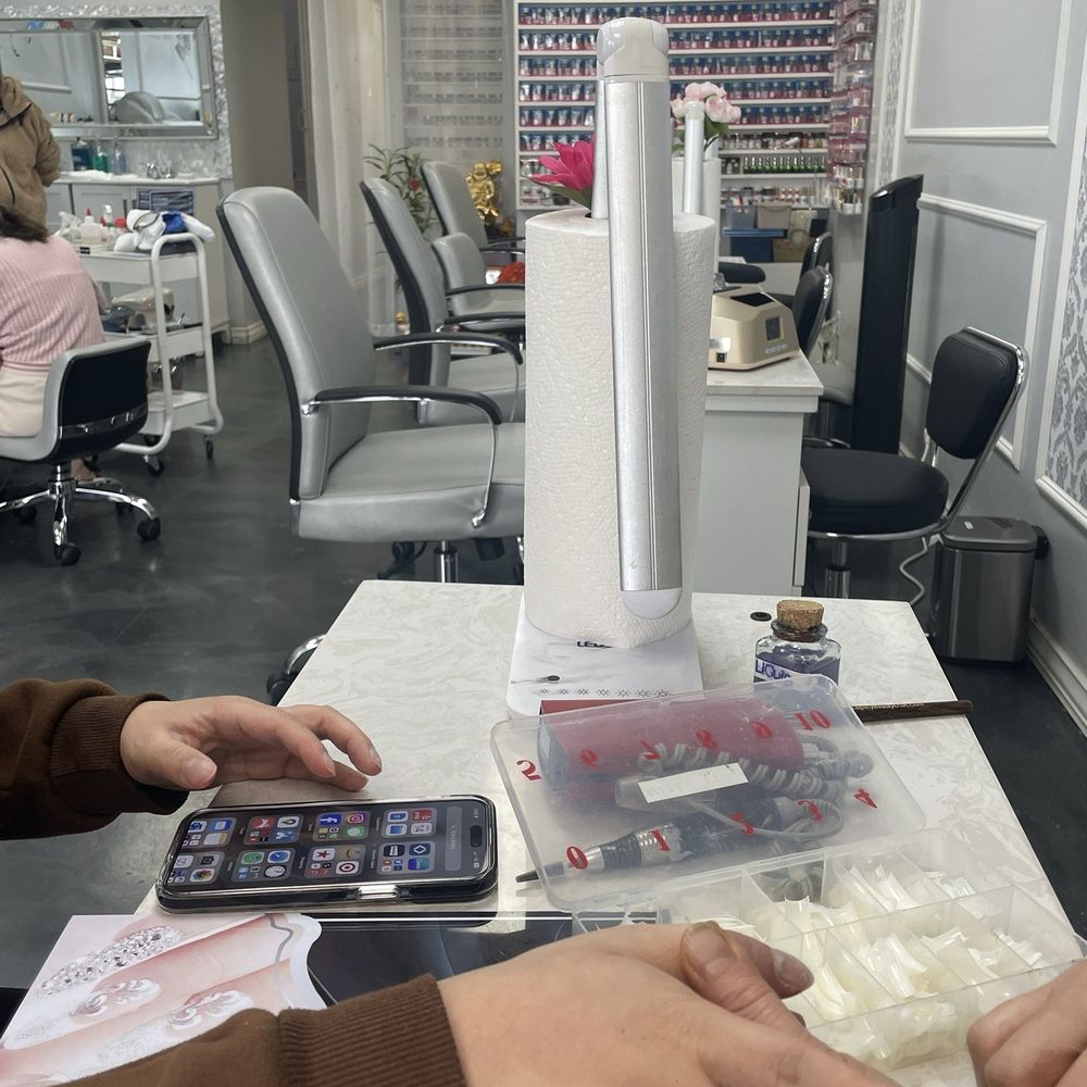 VV Nails & Spa - Nail Technicians Near Me - Stanton, California VV Nails & Spa - Nail Technicians Near Me - Stanton, California