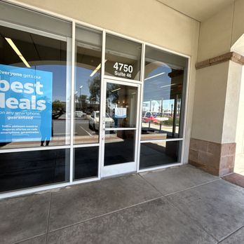 T-Mobile - The team was amazing. Oscar was very helpful and friendly. I highly recommend this place. - Mobile Phones Near Me - Las Vegas, Nevada