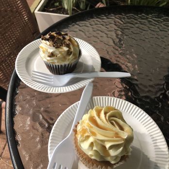 Grace and Shelly's Cupcakes - Dessert - Desserts Near Me - Naples, Florida Grace and Shelly's Cupcakes - Dessert - Desserts Near Me - Naples, Florida