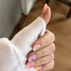Posh Nail Salon - Aura Nails Design