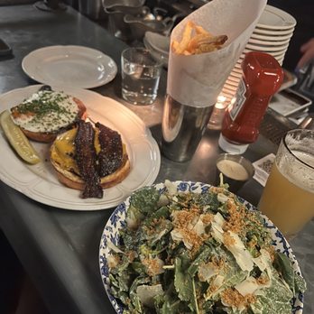Au Cheval - Bars Near Me - Chicago, Illinois