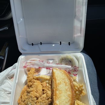 Raising Cane's Chicken Fingers - The box combo - Fast Food Near Me - St. Louis, Missouri Raising Cane's Chicken Fingers - The box combo - Fast Food Near Me - St. Louis, Missouri