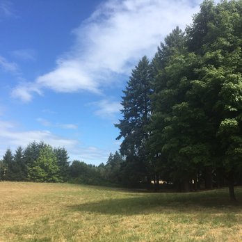 French Prairie Rest Stop - Rest Stops Near Me - Aurora, Oregon