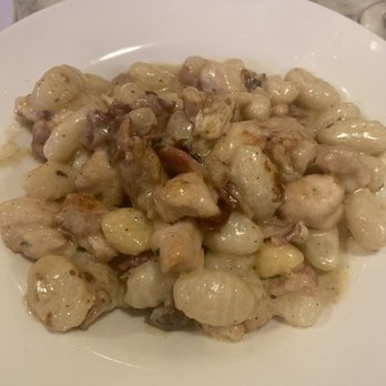BenCotto - Boston - Chicken carbonara gnocchi - Italian Near Me - Boston, Massachusetts BenCotto - Boston - Chicken carbonara gnocchi - Italian Near Me - Boston, Massachusetts