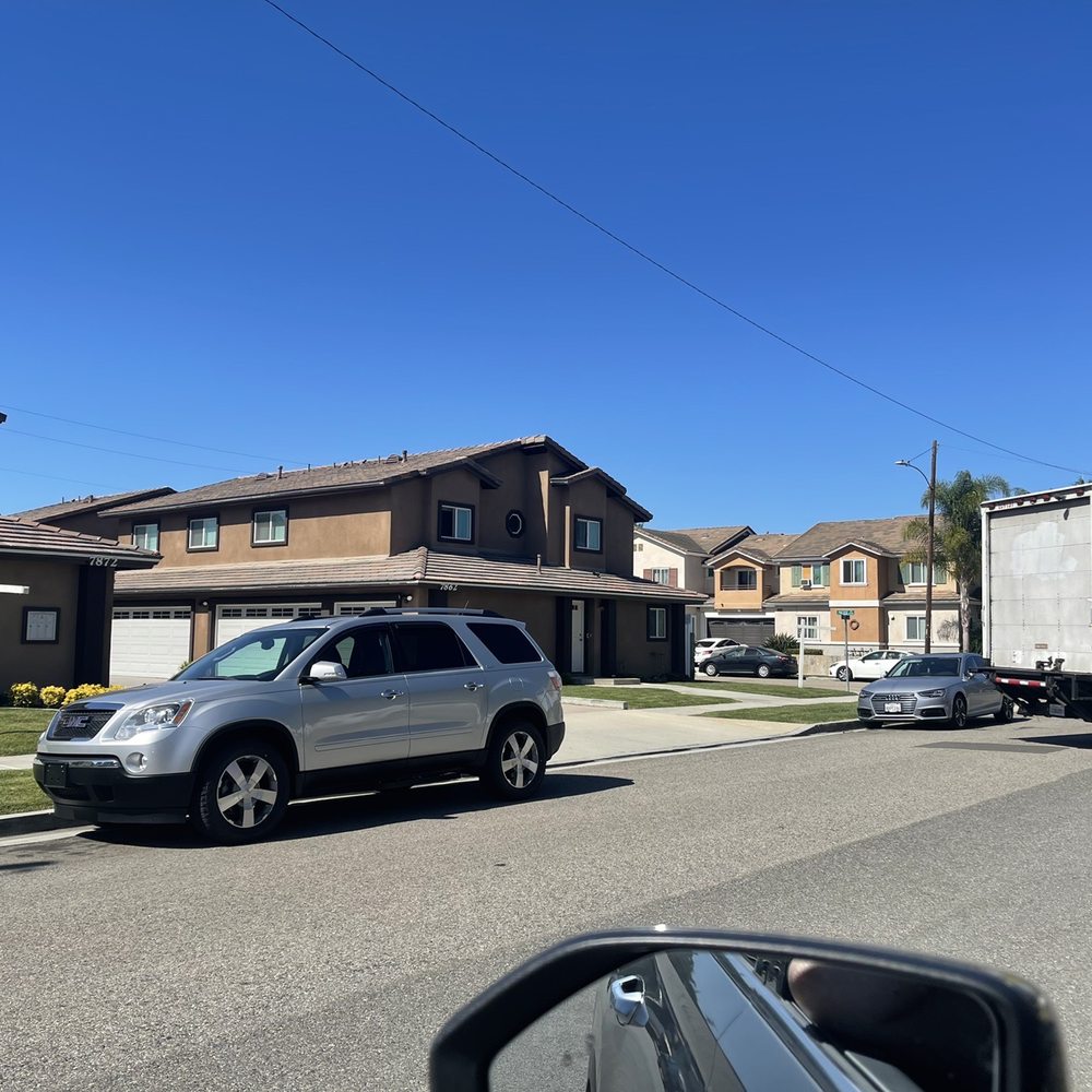 Busy Bee Movers - Movers Near Me - Irvine, California Busy Bee Movers - Movers Near Me - Irvine, California