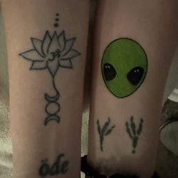 Automatic Tattoo - Alien that my daughter painted for me, Christen tattoo'd (3 days ago)