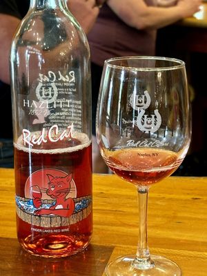 Hazlitt 1852 Vineyards by null