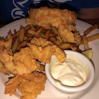 Giorlando's Restaurant - Fried shrimp platter - Italian Near Me - Metairie, Louisiana