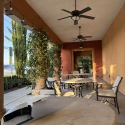 Carter Estate Winery and Resort - Outdoor patio for extra seating