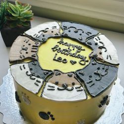 Tia Bakery - The cake with cat theme, so cuteeee!!